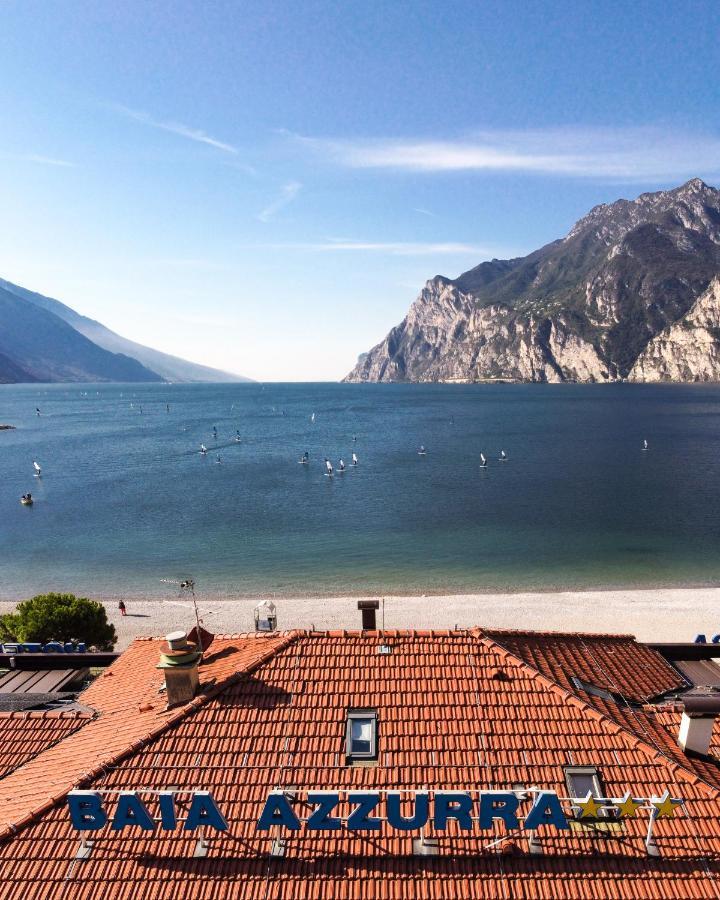 Hotel Baia Azzurra - Lake Front Torbole Sul Garda ภายนอก รูปภาพ