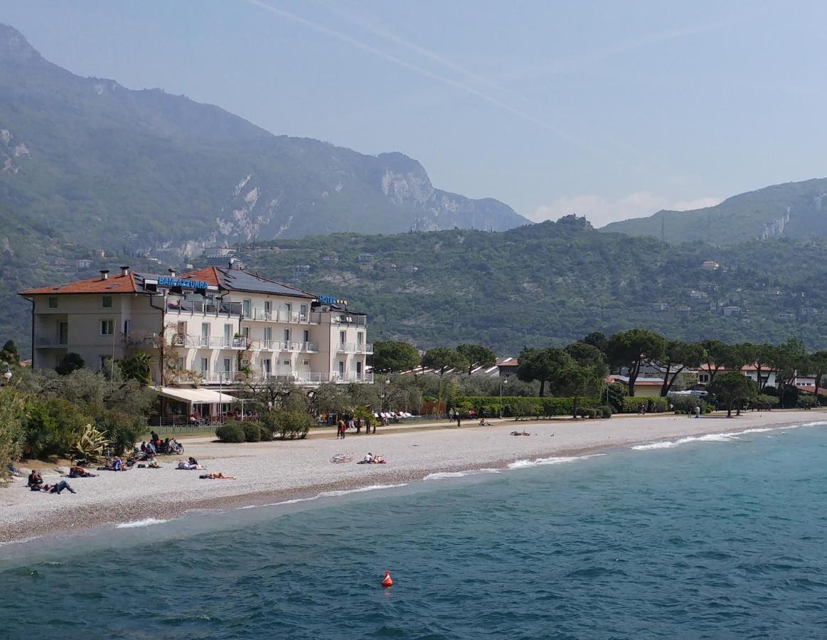 Hotel Baia Azzurra - Lake Front Torbole Sul Garda ภายนอก รูปภาพ